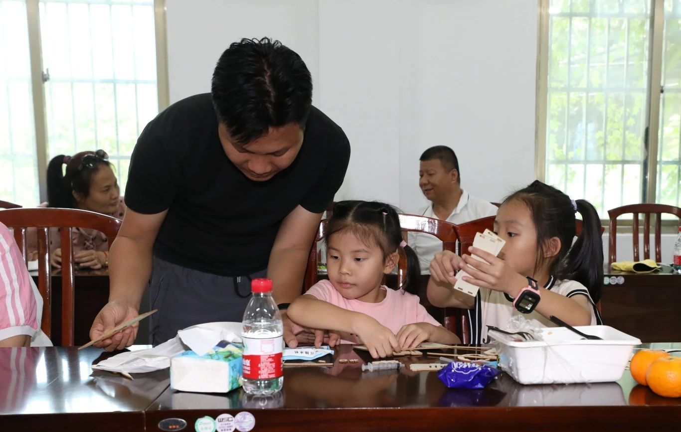 Э����԰ ��������   ��˹�ؿ�չ��515���Ǽ�ͥ�ա��6.jpg