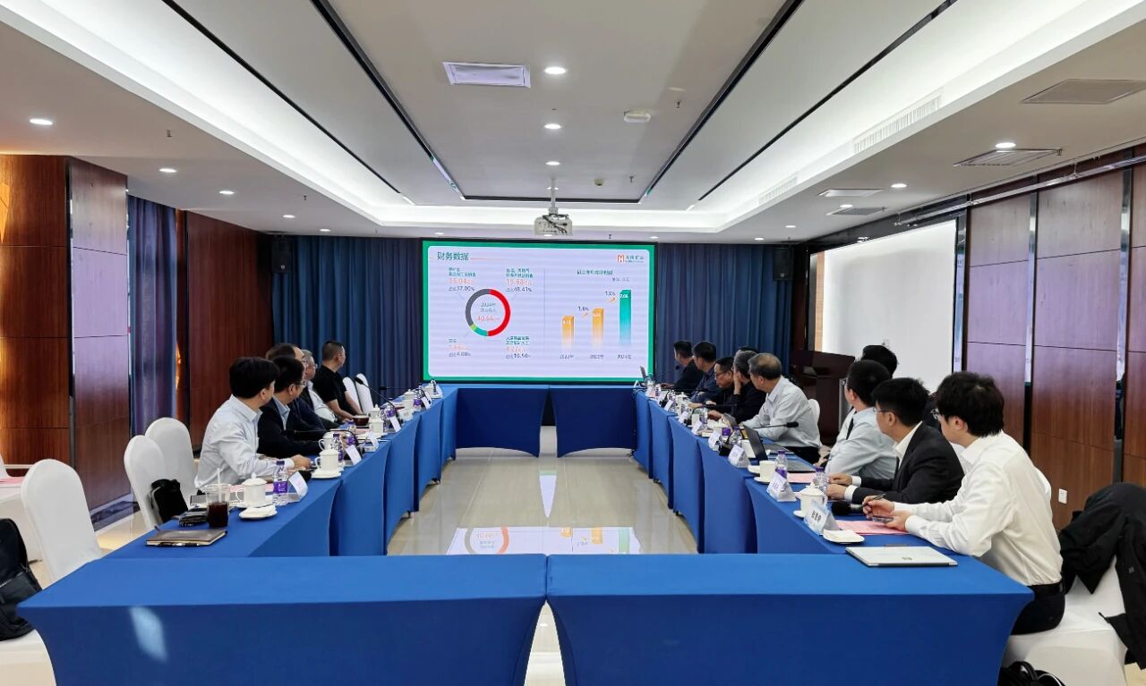 ��˹�ؾ���ת������ר�����л� ��Ժʿר�������潻��